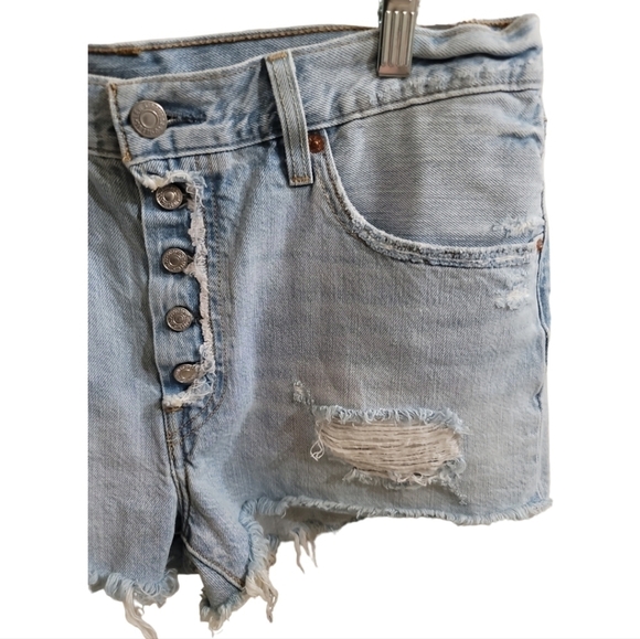 Levi's 501 Jean Shorts Light Wash Button Fly Cuttoff Distressed Rigid Denim 31 - Picture 5 of 10